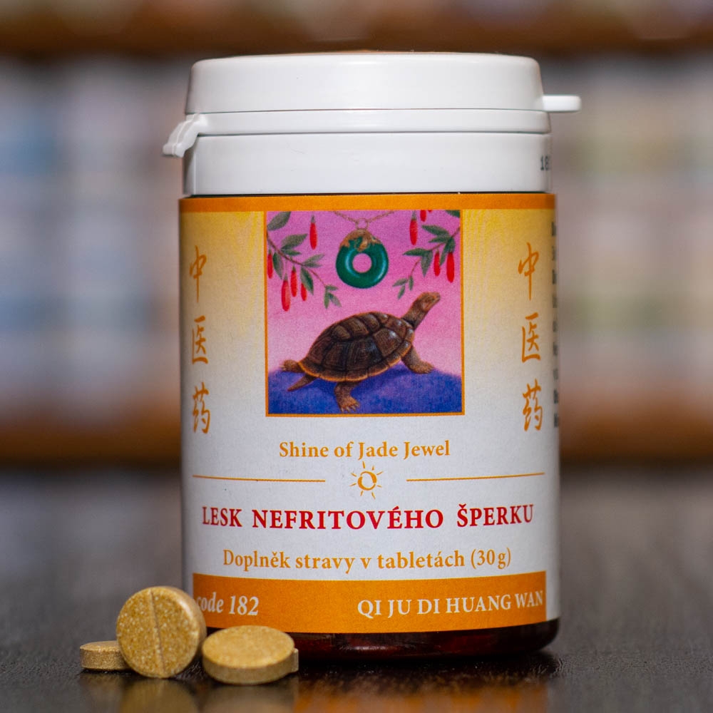 Lesk nefritového šperku